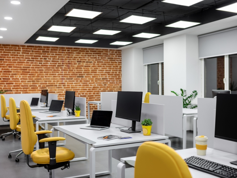 Open-Plan Commercial Workspaces